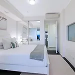Boundless Horizons - Stylish Comfort & Views * Brisbane