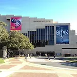 South Bank Sleek - 1Bed-1Bath-1Car-Balcony