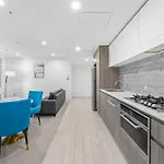 Elegant Retreat Arthouse 1br Brisbane