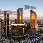 2Br Queens Wharf Residence Level 27 Sky Deck & River View W Carpark