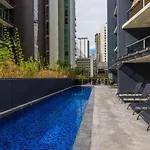 Retro Mania Cbd Sleeps 6 Car Park Included Apartment Brisbane
