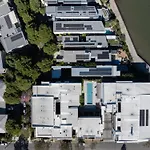 Bulimba Bliss Elegant, Airy & Scenic Getaway