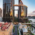 1Bedroom Apt In Queen\'S Wharf Lv 62 - Skyline And City View