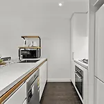 Kozyguru | Fortitude Valley | Stylish Pad Apartment *