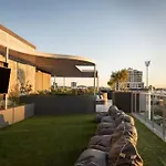 Gabba Oasis - Luxury 3Br Apt & Pool