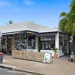 Gabba Oasis - Luxury 3Br Apt & Pool