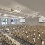 Amora Hotel 5*