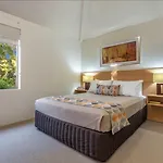 Airport Motel 4*
