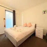 Cosy 2Br Paddington Home With Parking