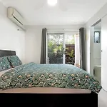 Comfortable 1br Near Uq, River Walks & Pool * Brisbane