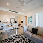 Panorama South Bank River View 2B Apartment