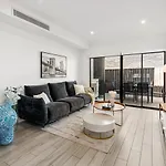 Sunhaven Escape Three Storey Comfort For Families Brisbane