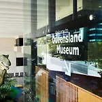 Walk To Southbank Brisbane City Art Deco House