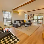 Vintage Soul - Spacious 5Br Family Retreat In Macgregor
