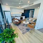 Amazing Location, Fabulous Flat! *