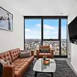 Sky - Cbd 2br With Stunning Views, Pool And Gym Brisbane