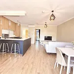 Comfy Convenient 1 Bedroom Stay Boundary21
