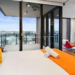 Apartment Stylish Twin Q Beds Sleep 4 Budget Friendly
