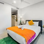 Apartment Stylish Twin Q Beds Sleep 4 Budget Friendly