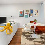 Apartment Stylish Twin Q Beds Sleep 4 Budget Friendly *