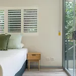 Best Location 2-Bed With Gym Pool 7-Min From Cbd