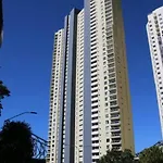 River View With Pool, Carpark & Gym Apartment