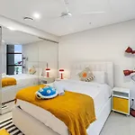 Apartment Stylish Twin Q Beds Sleep 4 Budget Friendly