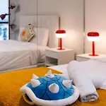 Stylish Twin Q Beds Sleep 4 Budget Friendly Brisbane