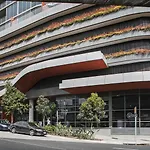 Stunning City And River Views Apt With Parking