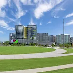 Riverside 1Br Apt With King Bed And Pool!