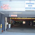 Motel Airport 4*
