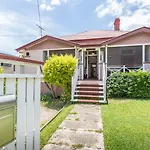 99 Kirkland Bed & Breakfast