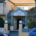 Tottenham Court Motel