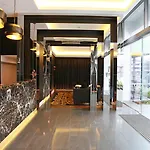 Alex Perry Hotel & Apartments