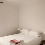Miss Midgley's - Drawing Apartment Brisbane