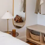 Apartment Miss Midgley's - Assembly Hall Brisbane