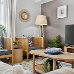 Coastal Escape With River Views In Casino Towers