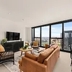 Luxe Living In The Sky * Brisbane
