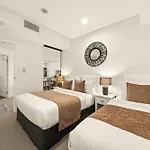 Apartment Luxe Living In The Sky