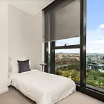 Apartment Luxe Living In The Sky *