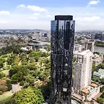 Luxe Living In The Sky * Brisbane