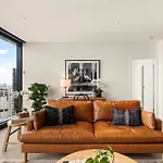 Luxe Living In The Sky Brisbane
