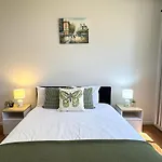 Private Ground-Floor Retreat With 2 Ensuite Rooms