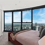 Skytower - 81st Floor, & River Views, Free Car Parking