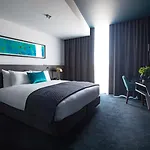 Eatons Hill Hotel