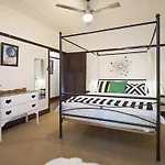 Apartment Anville Court *
