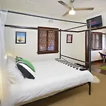 Anville Court Apartment *
