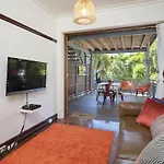 Apartment Anville Court *