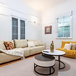The Hunt House - Heritage Charm, Prime Location
