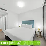 Lucid Serenity 1br View Apartment *